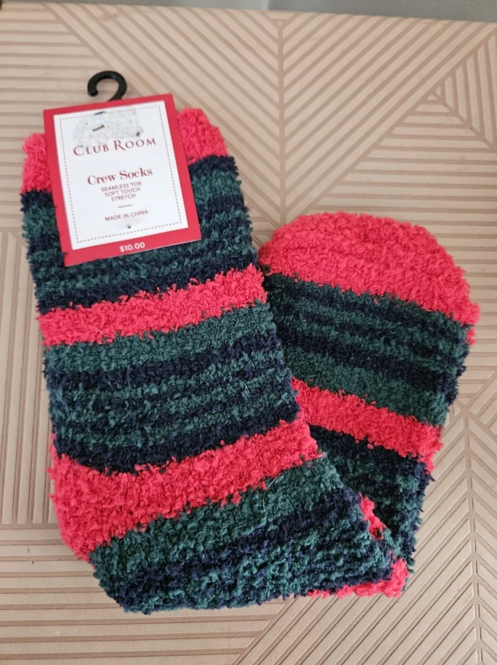 NEW Club Room Plush Crew Socks Red Green Stripes Fuzzy Holiday Seamless Toe Soft